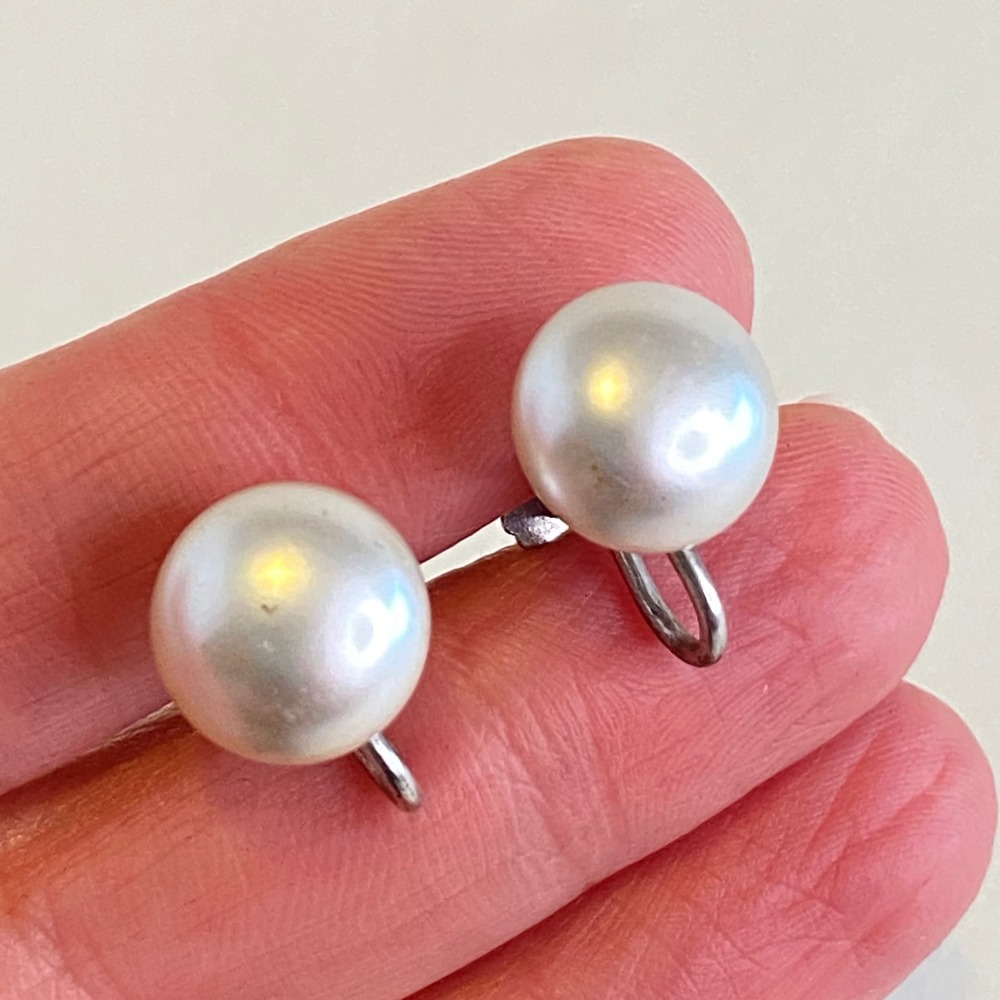 Vintage Sterling Silver White Button Pearl Screw Back Earrings Non-Pierced